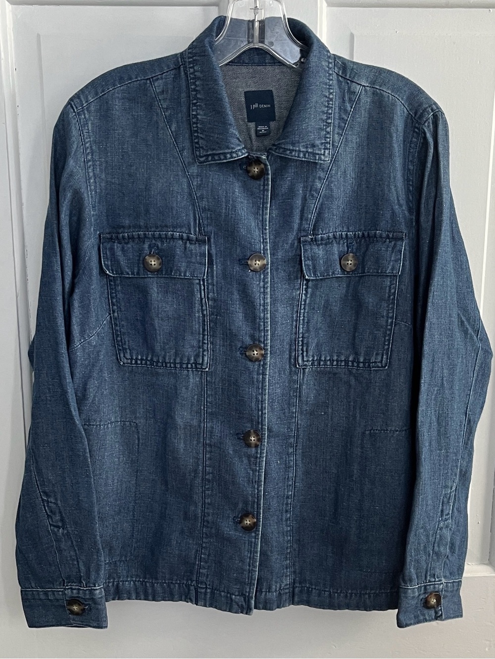 j.jill  denim size M Petite blue denim shirt button front long sleeves